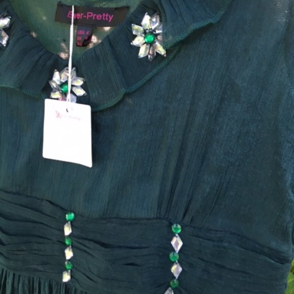 Feminine, NWT, Shimmering, Dark green. Party dress M - Picture 3 of 11